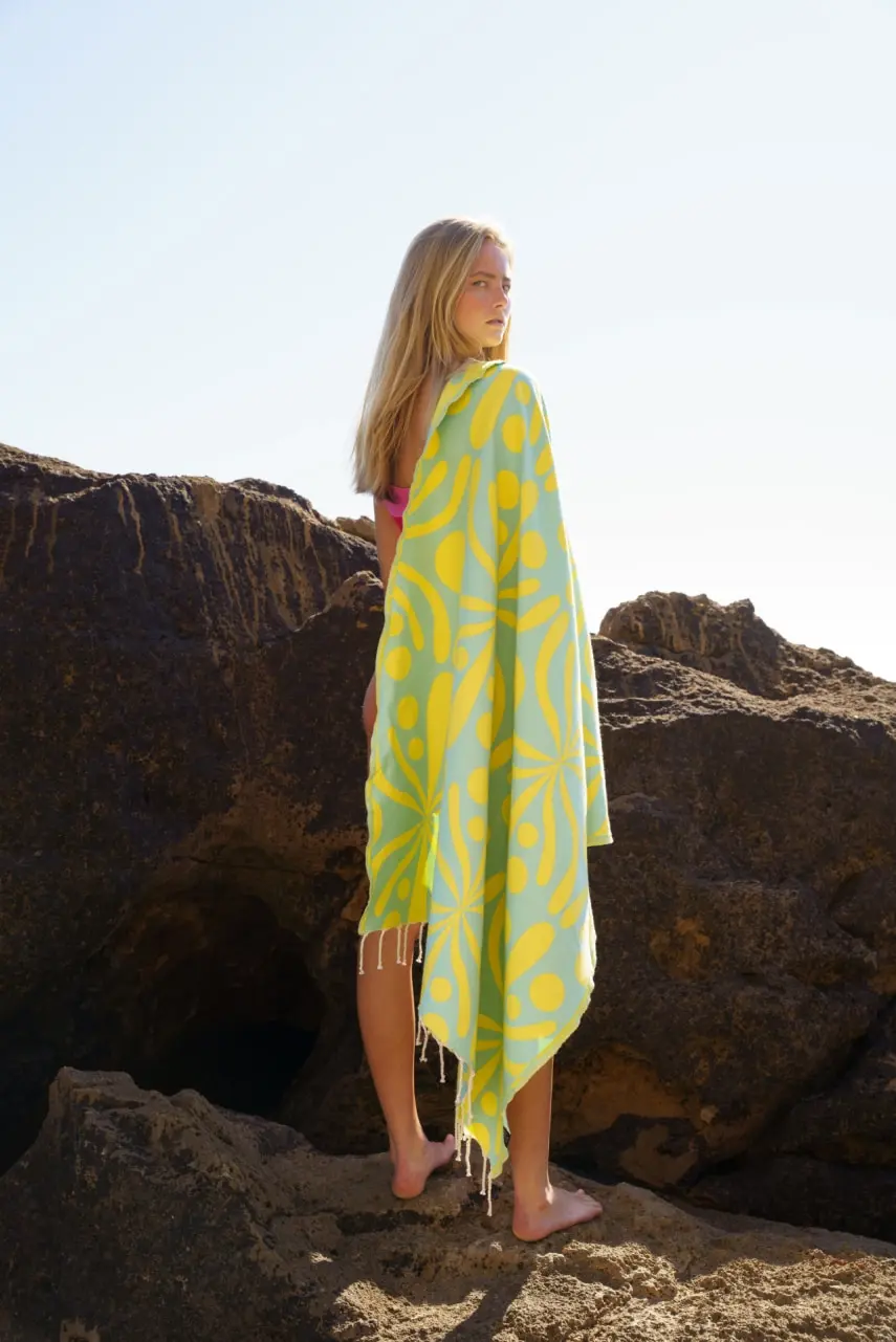 Futah - Flora Yellow & Water Beach Towel (7)