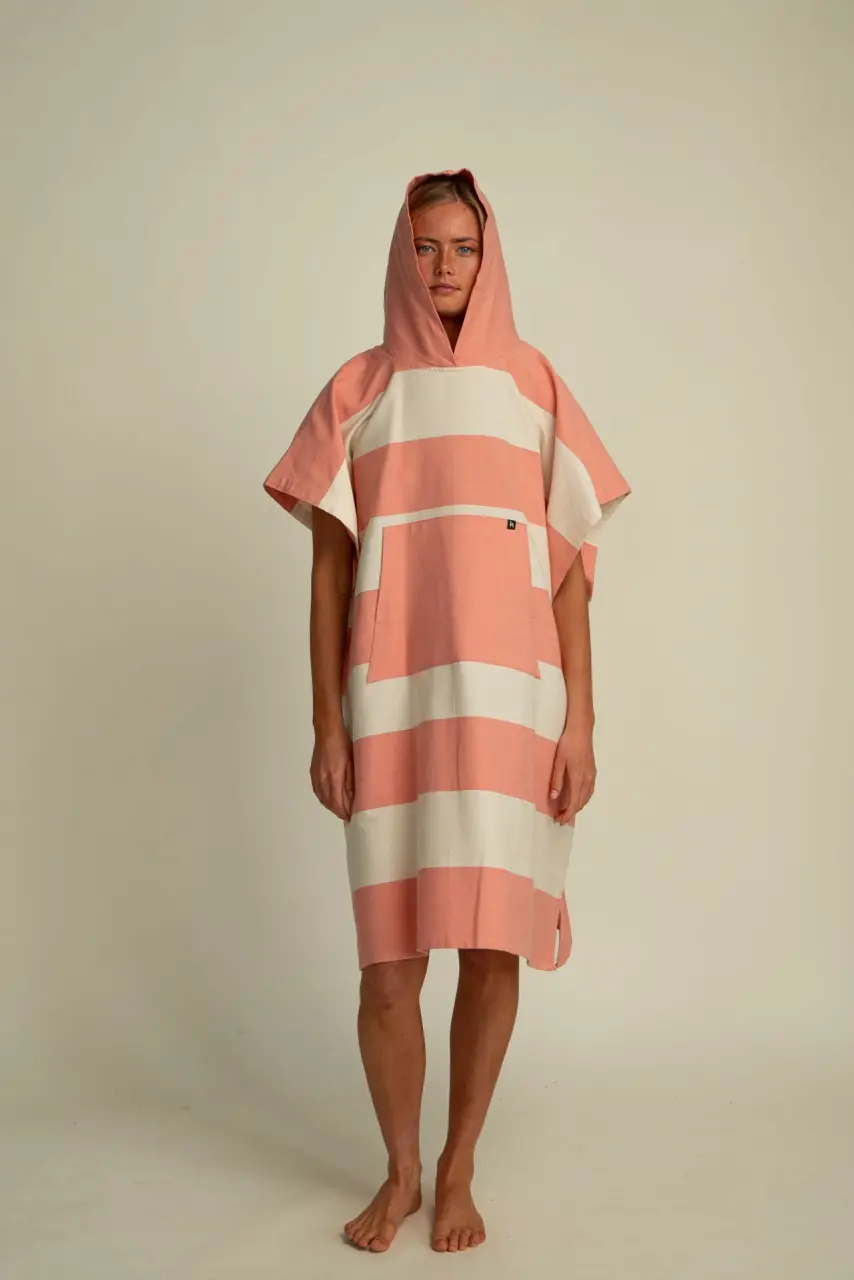 Futah - Bedu Coral Poncho (3)