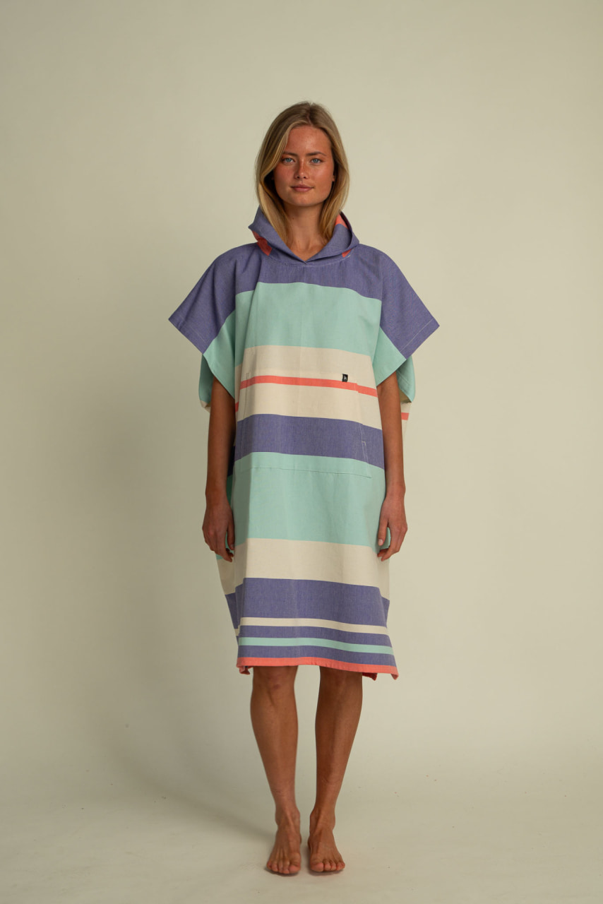 Futah - Papua Purple & Water Adult Poncho (1)