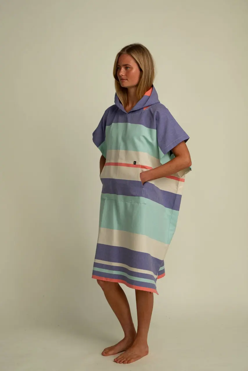 Futah - Papua Purple & Water Adult Poncho (2)